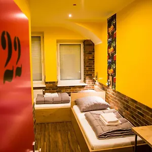 Befree - Self-service Hostal Viena
